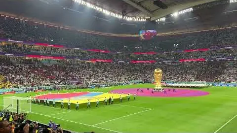 小卡全面爆发，第三节狂揽31分6板4断2帽，三分球6投5中！