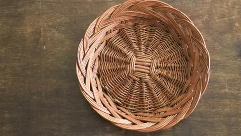 拜仁瞄准帕利尼亚与格雷罗，力图签下新中场强援